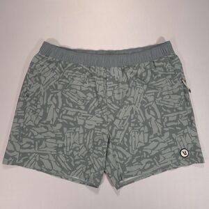 Vuori Cape Shorts Mens XXL Green Performance Gym Hiking Stretch Travel EUC!